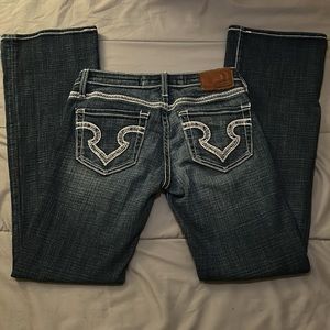 Y2K Low Rise Fit Remy Jeans W/ White Stitching~⭐️